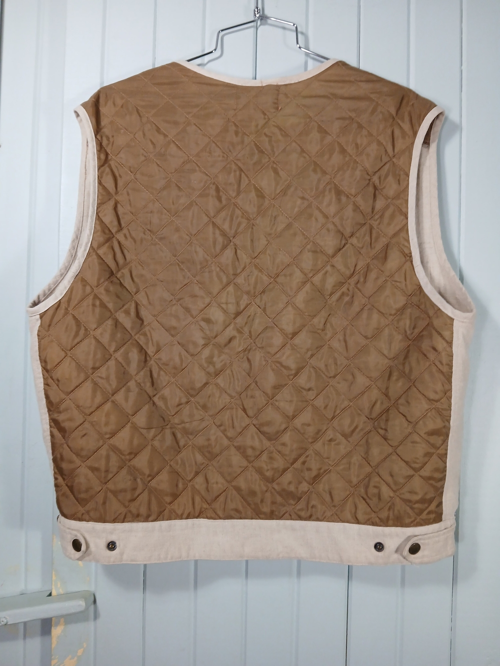 Men's Beige Utility Fishing Vest with Brown Trim - Picture 3 of 9